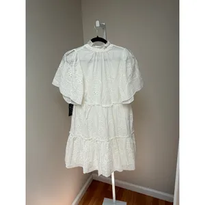 NEW Tuckernuck White Eyelet Crawford Dress Size XXS thumbnail 7