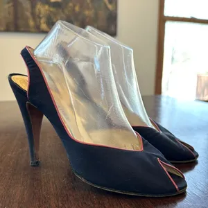 Casadei Vintage Navy Silk Slingback Heels Pink Leather Piping Women’s Size 9 thumbnail 1