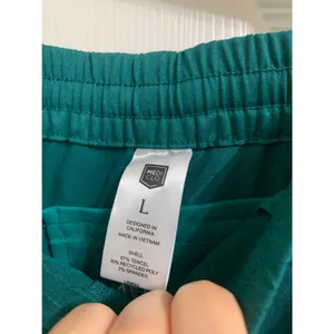 Mediclo sicily pintuck tapered scrub pants hunter‎ green size Large thumbnail 2