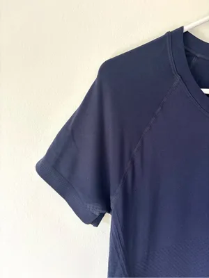 Quince Navy Blue Spandex Athletic Short Sleeve T-shirt Workout Sporty Athleisure thumbnail 4
