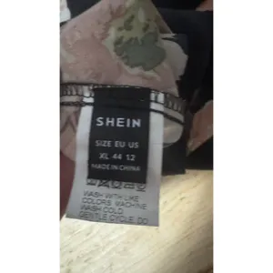 SHEIN Black Floral Halter Maxi Dress Pink Peony Print‎ High Slit XL 12 thumbnail 4