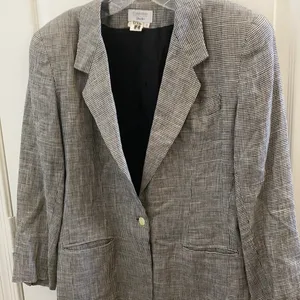FINAL MARKDOWN Ladies Calvin Klein studio jacket 8 thumbnail 1