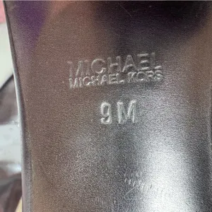 Michael Kors Elegant Silver Women's Heels thumbnail 4