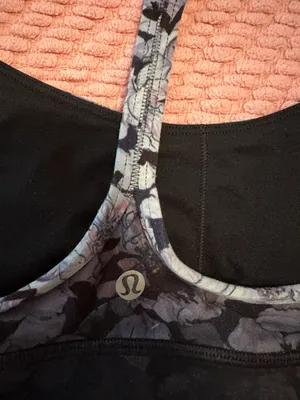 Lululemon Sports Bra thumbnail 3