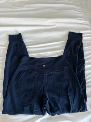 Align Lululemon 25" Joggers thumbnail 2