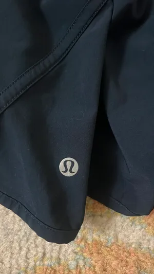 Lululemon Shorts Hotty Hot thumbnail 6