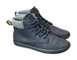 Dr Martens Air Wair Maelly Boots Black Lace Up Chuckka Leather Women's Size 9 thumbnail 1