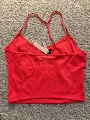 NWT Victoria's Secret On Point Cropped Racerback Tank Top. Size Large thumbnail 2