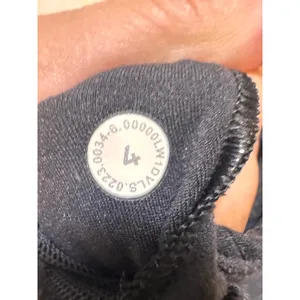 Lululemon Align Ribbed Tank Top Black Size 4 V-Neck‎ Cropped Camisole LW1DVLS thumbnail 7