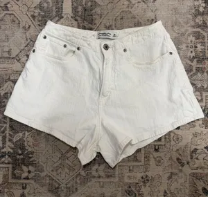 Abercrombie High-Rise Shorts thumbnail 1