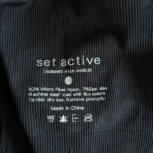 Set Active Black Ribbed Sports Bra thumbnail 4