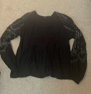 Long-sleeve Top thumbnail 1
