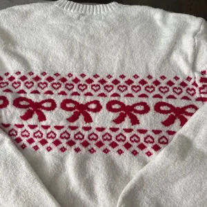 Hollister Sweater thumbnail 2