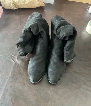 Boots  thumbnail 1