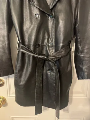 Wilson’s Pelle Studio Black Leather Double-Breasted Trench Coat with Tie Belt thumbnail 5