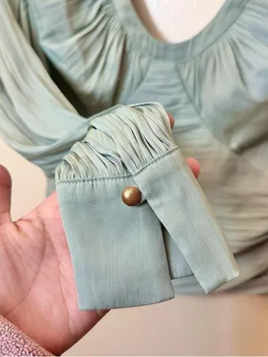 Anthropologie Green Long Sleeve Open-Back Womens blouse, size XS thumbnail 5