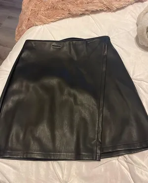 Skirt thumbnail 1