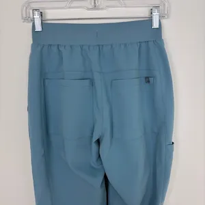 Fabletics Ion Scrub Pant Women's XS Regular Wave Light Blue Semi-Slim Cargo thumbnail 7