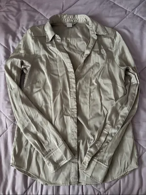 Hennes & Mauritz Light Beige Button-Up Shirt thumbnail 1