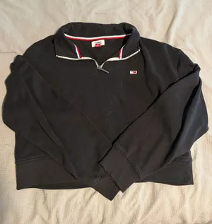 Tommy Hilfiger thumbnail 1