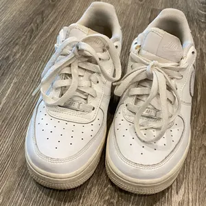 Nike Air Force 1 AF1 low sneakers white youth 5.5 women’s 7.5 thumbnail 12