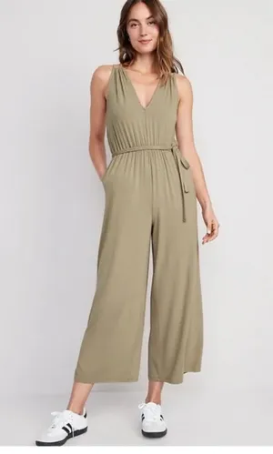Old Navy Womens Khaki Sleeveless Double Strap Ankle Length Jumpsuit Size XL thumbnail 1