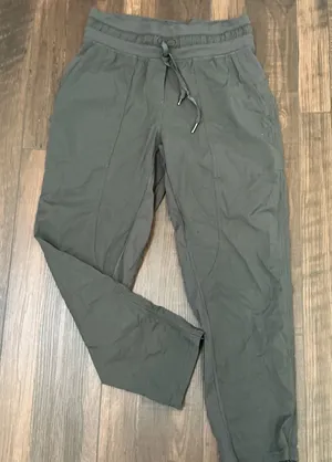 Lululemon Studio Pant Gray Textured Jogger Drawstring Size 4 Athleisure Utility thumbnail 1