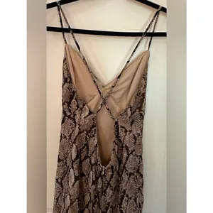 Moon River Snakeskin Midi Dress Women's Sz Small thumbnail 4