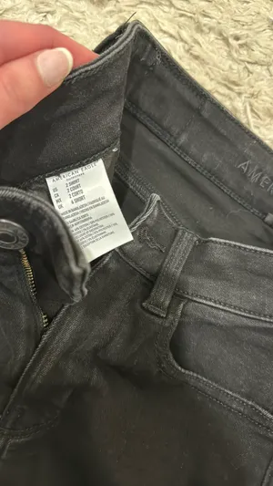 black skinny jeans thumbnail 3