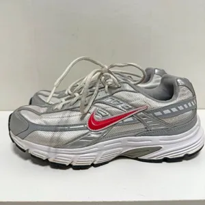 Nike Initiator Running Sneakers thumbnail 2