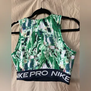 Nike tank top thumbnail 3