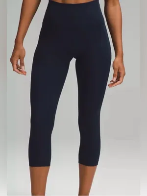 Lululemon True Navy High Rise 21” Wunder Under Crop Leggings Sz 14 thumbnail 1
