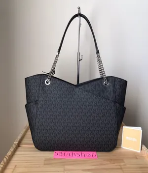Michael Kors Purse thumbnail 3