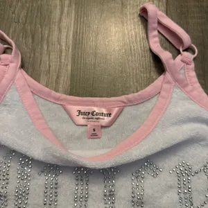 Juicy Couture 3 Piece Terry Cloth Rhinestone Pajama Lounge Set thumbnail 5