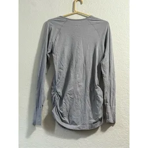 Athleta long sleeve lightweight running top medium shirt thumbnail 3