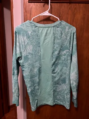 Realtree Fishing Long Sleeve Women’s Shirt thumbnail 3