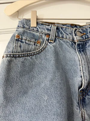 Levi’s Vintage High-Rise Light Wash Denim Cutoff Shorts Size 5 thumbnail 2