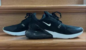Nike Air Max 270 Black and White Sneakers thumbnail 5