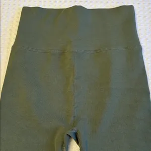 NEW! Free People Movement Dark Olive Sage Forest Green Ribbed Leggings Size XS/S thumbnail 2