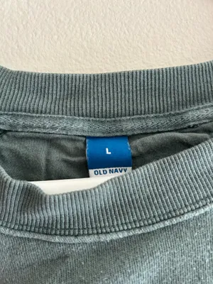 Old Navy Crewneck thumbnail 3