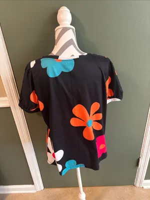 Bold Floral Black Short-Sleeve Top in Orange, Pink, Teal & White thumbnail 2