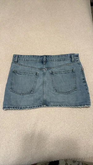 ZARA Mini Skirt Denim Light Wash Distressed thumbnail 2