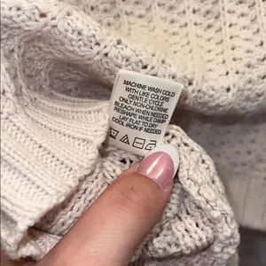 Ultra Flirt Textured Knit Button-Front Cardigan‎ – NWT Small thumbnail 10