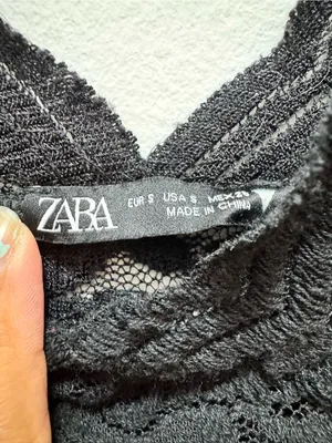 Zara Black Lace V-Neck Cropped Tank Top Small thumbnail 2