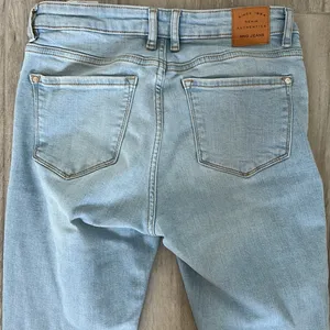 MANGO Blue Denim Skinny Jeans / Size 4 thumbnail 10