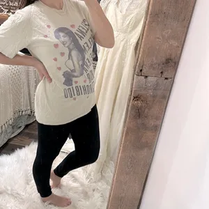 Junk Food Clothing Beige Selena Graphic Tee size medium thumbnail 4