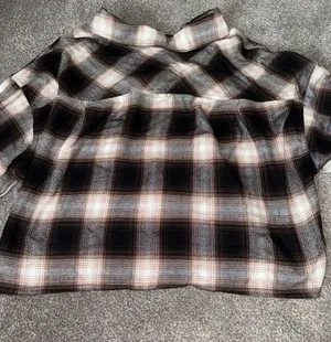 Forever 21 Brown Cropped Flannel thumbnail 4