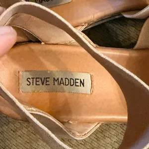 Steve Madden Elastic Platform Sandals thumbnail 8