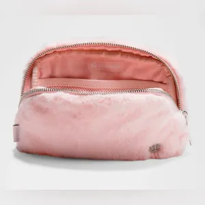 Lululemon NWT Everywhere Belt Bag Plush Fleece Strawberry Milkshake Pink 1L thumbnail 4
