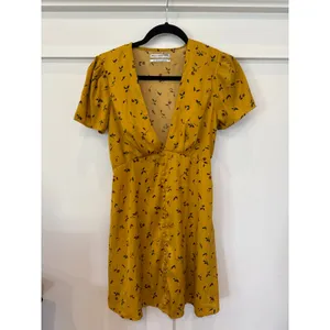 Urban Outfitters Jen Floral Empire Waist Button Down Mini Dress, S thumbnail 4